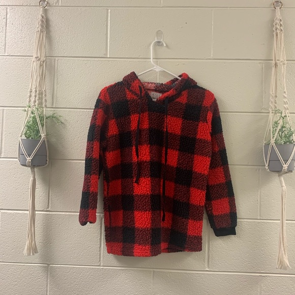 Red and black sweatshirt - Picture 1 of 3